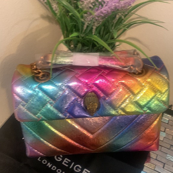 Kensington Quilted Leather Convertible Shoulder Bag
KURT GEIGER LONDON - Picture 14 of 17